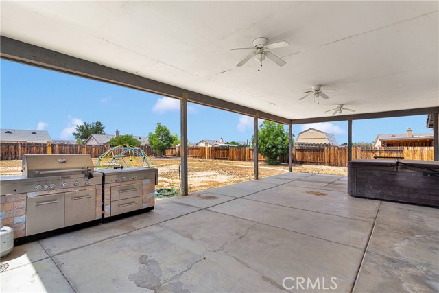21257 Seibel Lane, Apple Valley CA: https://media.crmls.org/medias/5706a86d-5bab-4f88-8845-829e4eb386ce.jpg