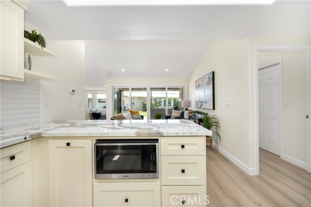 1540 Northwood Road, Seal Beach CA: https://media.crmls.org/medias/5706c095-16a4-4fe6-aa6f-7c8d377f8208.jpg