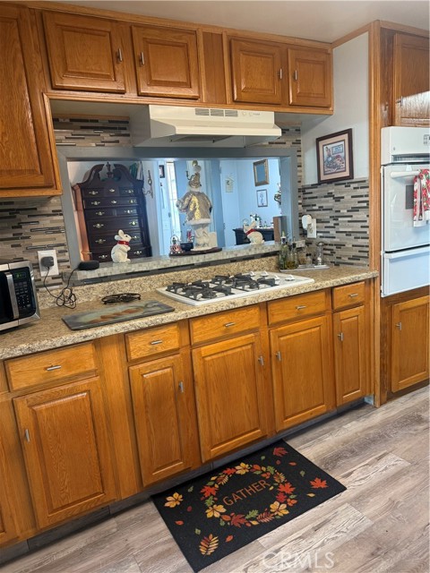 Detail Gallery Image 13 of 32 For 13393 Mariposa Rd, #97, Victorville,  CA 92395 - 3 Beds | 2 Baths