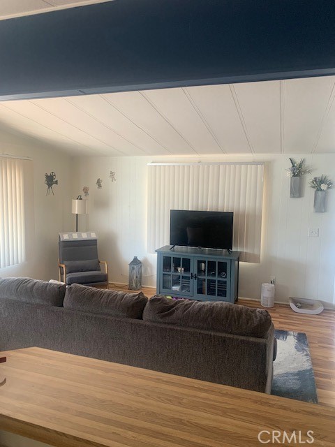 Detail Gallery Image 13 of 23 For 1300 W. Menlo Ave #70,  Riverside,  CA 92543 - 2 Beds | 2 Baths