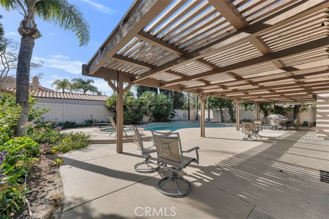 Detail Gallery Image 32 of 39 For 20828 Bermuda St, Chatsworth,  CA 91311 - 4 Beds | 2 Baths