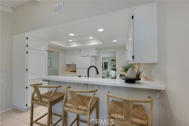 Detail Gallery Image 14 of 48 For 21182 via Este, Yorba Linda,  CA 92887 - 2 Beds | 2 Baths