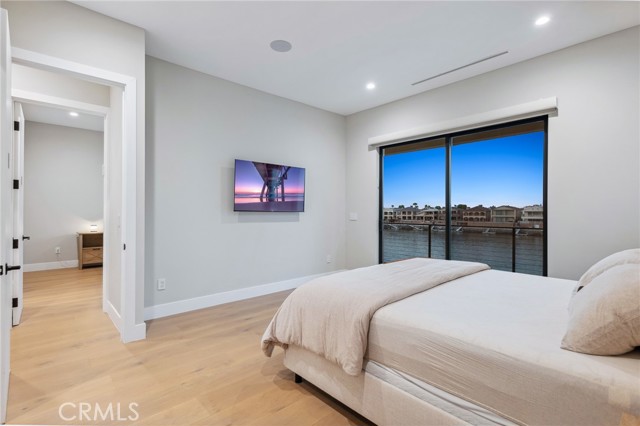 Detail Gallery Image 11 of 28 For 908 Beach, Needles,  CA 92363 - 6 Beds | 6/1 Baths