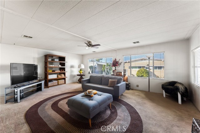 Detail Gallery Image 3 of 16 For 10200 Bolsa #69,  Westminster,  CA 92683 - 2 Beds | 2 Baths