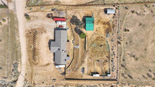25733 Roundup Way, Apple Valley CA: https://media.crmls.org/medias/570a3e72-8a0b-4685-be30-daf54a2fb366.jpg