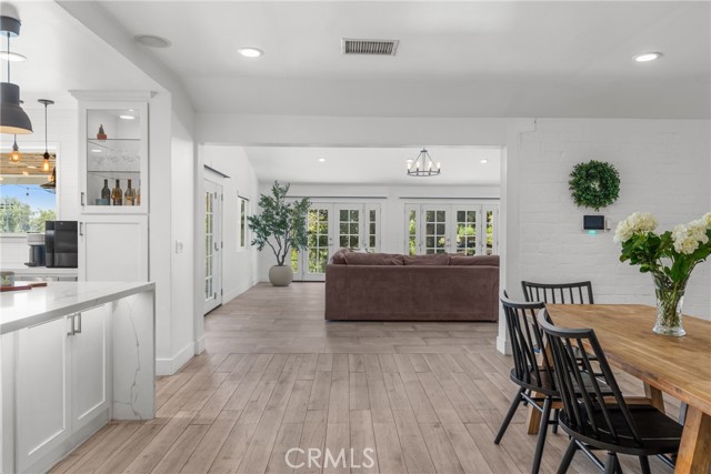 Detail Gallery Image 7 of 47 For 4674 Norton Pl, Riverside,  CA 92506 - 4 Beds | 3 Baths