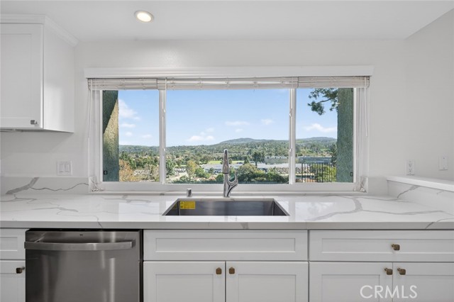 Detail Gallery Image 17 of 56 For 5532 E Vista Del Este, Anaheim,  CA 92807 - 2 Beds | 1/1 Baths