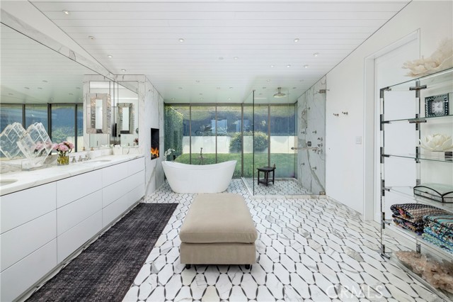 2538 Monaco Drive, Laguna Beach CA: https://media.crmls.org/medias/570b6410-f40b-47ec-aba9-cc49db207d0f.jpg