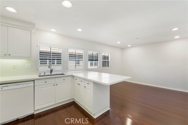 Detail Gallery Image 20 of 37 For 70 Chula Vista, Irvine,  CA 92602 - 3 Beds | 2/1 Baths