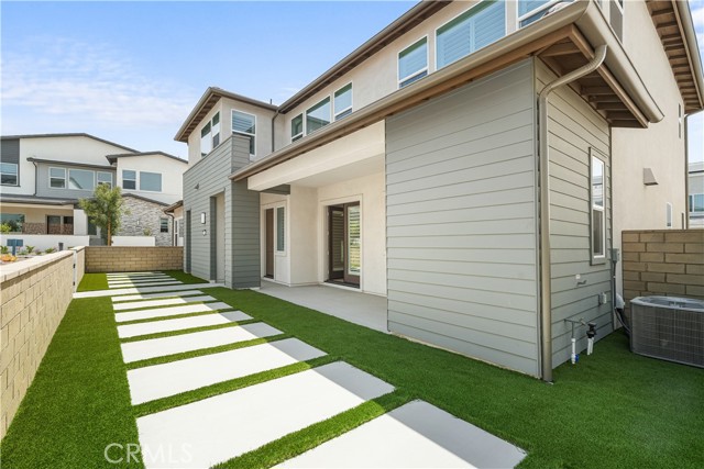 240 Sora, Irvine CA: https://media.crmls.org/medias/570c75f9-a41e-4091-924b-f179c7845958.jpg