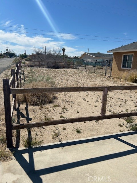 Detail Gallery Image 3 of 14 For 74036 Joshua Dr, Twentynine Palms,  CA 92277 - 2 Beds | 1 Baths