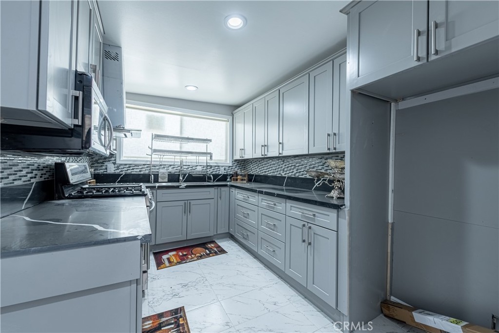 MLS #SR25136812 image #24