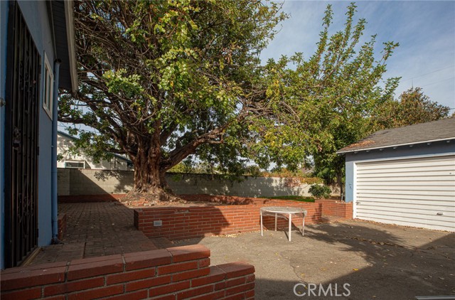 Detail Gallery Image 7 of 29 For 4842 Fulton Ave, Sherman Oaks,  CA 91423 - 2 Beds | 1/1 Baths