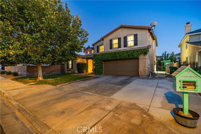 Detail Gallery Image 2 of 60 For 4762 W Avenue J6, Lancaster,  CA 93536 - 5 Beds | 3 Baths