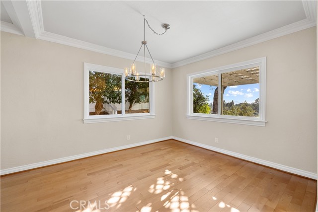 Detail Gallery Image 9 of 51 For 949 Falmouth St, Thousand Oaks,  CA 91362 - 4 Beds | 3/1 Baths