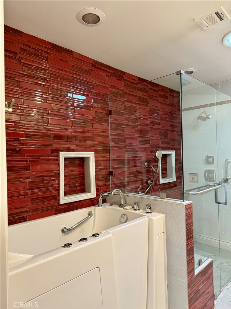 MLS #SR25272583 image #10