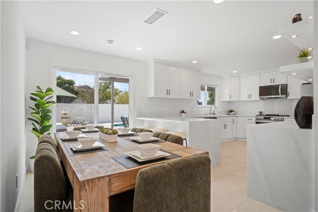 Detail Gallery Image 12 of 65 For 16265 Pine Ave, Fontana,  CA 92335 - 4 Beds | 3 Baths