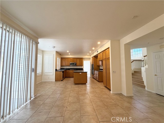 Detail Gallery Image 6 of 20 For 14112 Los Robles Ct, Rancho Cucamonga,  CA 91739 - 4 Beds | 3 Baths