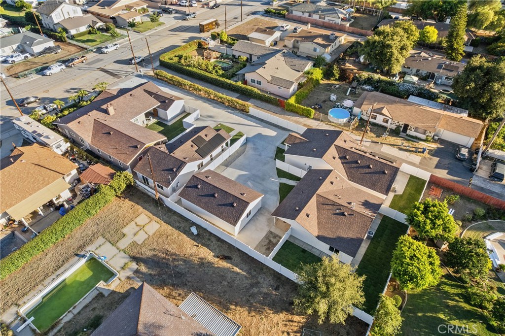 https://media.crmls.org/medias/57117d3f-11e8-4eff-a781-7c38f9a564a0.jpg?preset=X-Large