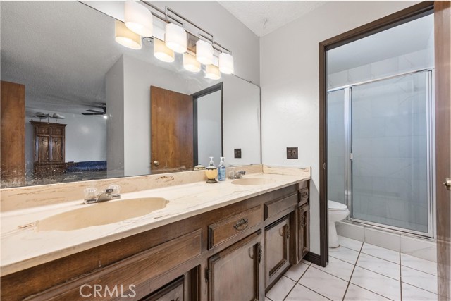 7519 Man O War Street, Bakersfield CA: https://media.crmls.org/medias/5711a038-ef93-4205-b19f-edd5ef64a17f.jpg