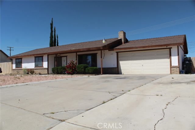 Detail Gallery Image 1 of 33 For 14400 Woodland Dr, Victorville,  CA 92395 - 3 Beds | 2 Baths
