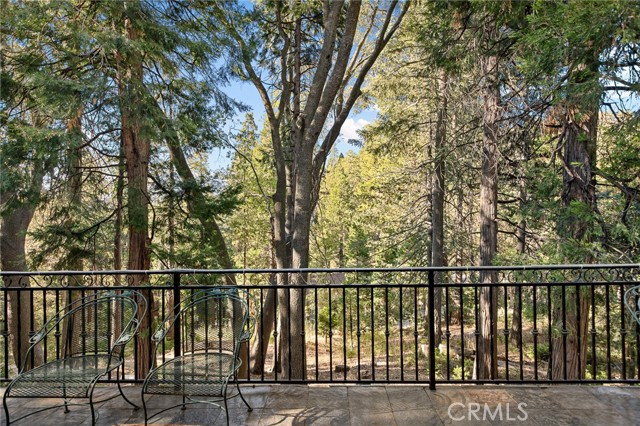 Detail Gallery Image 27 of 29 For 27115 Sugar Pine Dr, Lake Arrowhead,  CA 92352 - 3 Beds | 3 Baths