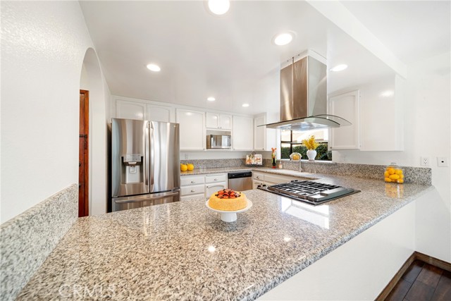 2012 Manhattan Beach Boulevard, Redondo Beach, California 90278, 2 Bedrooms Bedrooms, ,2 BathroomsBathrooms,Residential,For Sale,Manhattan Beach Boulevard,PV25192906