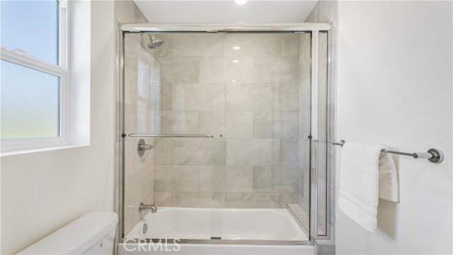 1823 Westholme Ave, Los Angeles CA: https://media.crmls.org/medias/57130624-c815-4e44-b9c3-434fd3530f87.jpg