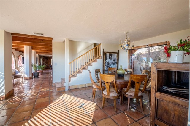 Detail Gallery Image 13 of 74 For 135 Loma Metisse Rd, Malibu,  CA 90265 - 5 Beds | 3/1 Baths