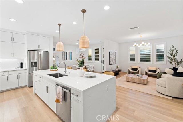 Detail Gallery Image 3 of 65 For 127 Restore, Irvine,  CA 92618 - 4 Beds | 3 Baths