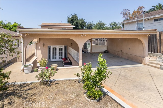 Detail Gallery Image 1 of 21 For 10233 Glory Ave, Tujunga,  CA 91042 - 3 Beds | 2 Baths