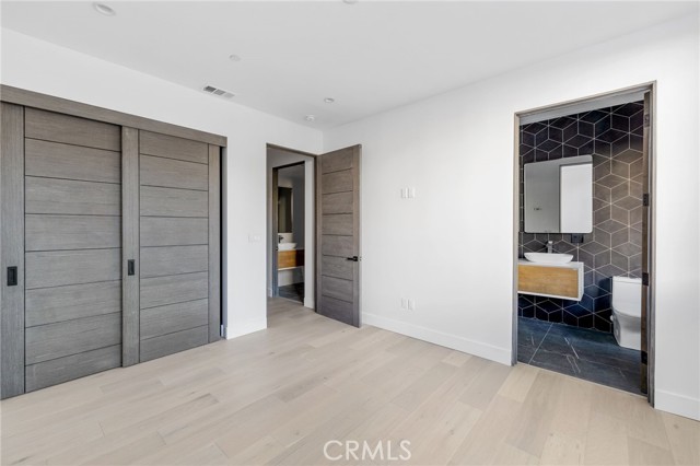 Detail Gallery Image 13 of 18 For 528 N Flores St #103,  West Hollywood,  CA 90048 - 2 Beds | 2/1 Baths