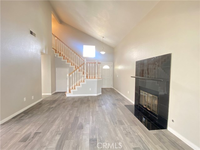 Detail Gallery Image 3 of 25 For 15449 Canyonstone Dr, Moreno Valley,  CA 92551 - 3 Beds | 2/1 Baths