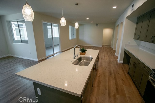 Detail Gallery Image 5 of 54 For 2850 Wagon Wheel Rd, Oxnard,  CA 93036 - 2 Beds | 2 Baths