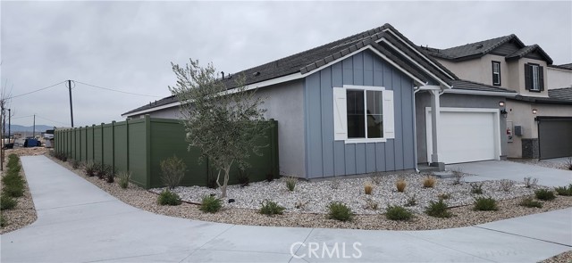 6316 Bassets Street, Hesperia CA: https://media.crmls.org/medias/5716127c-0116-4575-834e-c475b6158626.jpg