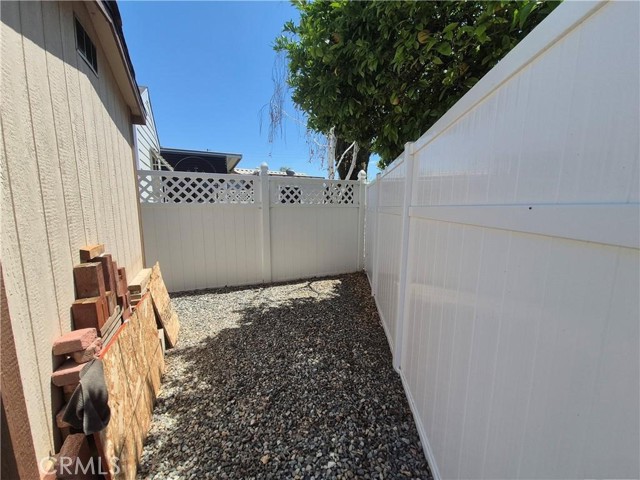 Detail Gallery Image 5 of 15 For 1295 S Cawston Ave, Hemet,  CA 92545 - – Beds | – Baths