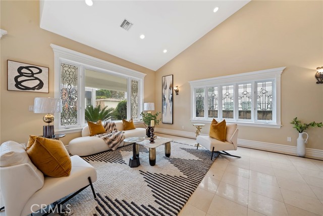 Detail Gallery Image 6 of 38 For 4251 Laurel Canyon Bld, Studio City,  CA 91604 - 4 Beds | 4 Baths