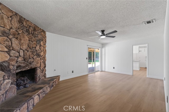 Detail Gallery Image 13 of 43 For 2843 James St, Corona,  CA 92881 - 3 Beds | 2 Baths