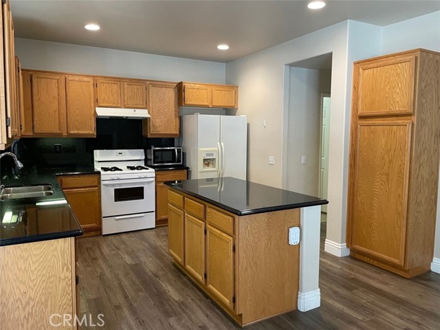 1443 Plaza Way, Perris, CA, 92570 1443 Plaza Way, Perris, CA, 92570