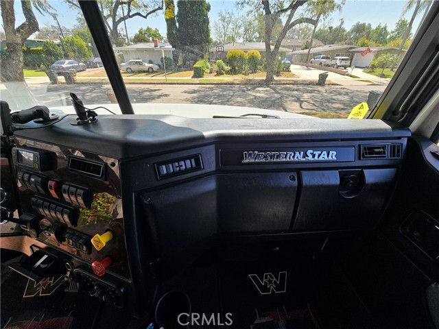 0, Fullerton CA: https://media.crmls.org/medias/57188e2a-065b-4713-ba79-a4d768ffaebe.jpg