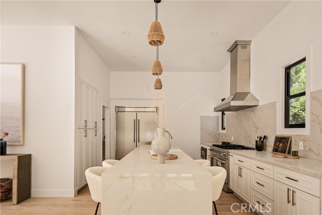 Detail Gallery Image 13 of 44 For 3219 Laurel Canyon Bld, Studio City,  CA 91604 - 4 Beds | 2/1 Baths