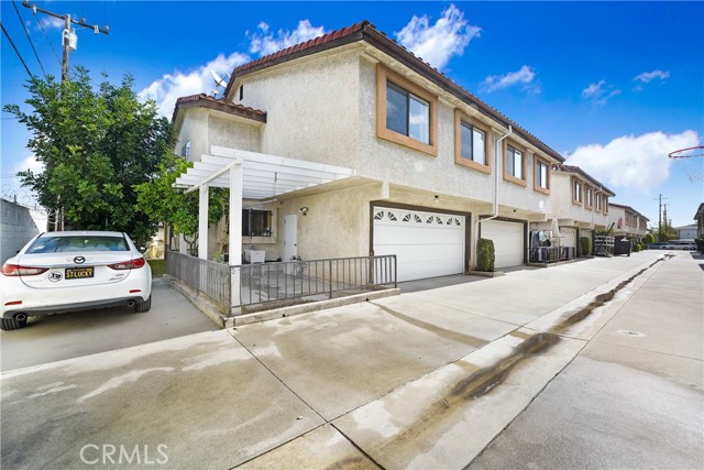 Detail Gallery Image 2 of 15 For 307 N Lincoln Ave #D,  Monterey Park,  CA 91755 - 4 Beds | 3 Baths
