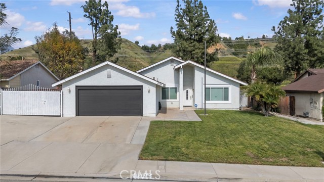 Detail Gallery Image 2 of 42 For 2174 Sheridan Rd, San Bernardino,  CA 92407 - 3 Beds | 2 Baths