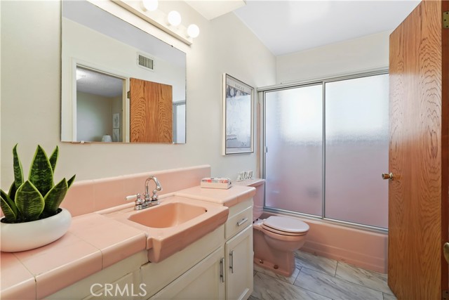 7546 Bluebell Avenue, North Hollywood CA: https://media.crmls.org/medias/571aeafe-e636-4bf5-acd6-eeaa021f64a3.jpg