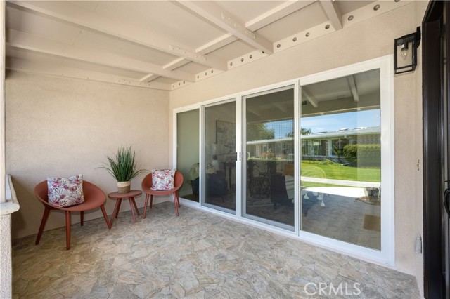 1540 Northwood Road, Seal Beach CA: https://media.crmls.org/medias/571d1d33-bfd7-4a45-9064-7eb6041bac7c.jpg
