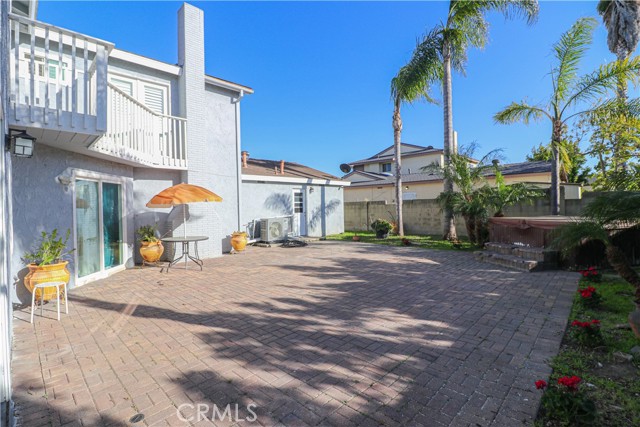 Detail Gallery Image 22 of 29 For 17891 Caledonia, Huntington Beach,  CA 92647 - 5 Beds | 3/2 Baths