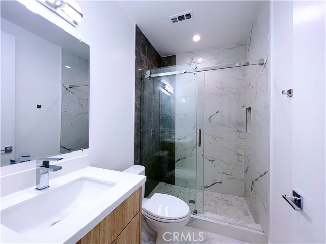 95 harkness Avenue, Pasadena CA: https://media.crmls.org/medias/571de71c-61a3-4a56-b241-892ca6d4ef39.jpg