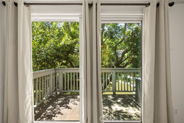 Detail Gallery Image 16 of 25 For 7150 Carlson Cir #21,  Canoga Park,  CA 91303 - 2 Beds | 1/1 Baths