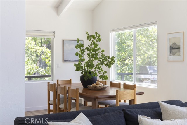 27792 West Shore Road, Lake Arrowhead CA: https://media.crmls.org/medias/571f4d44-c4a1-41b1-a5c8-dbe68da9a2fc.jpg