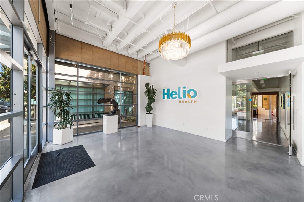 MLS #OC25143028 img 1